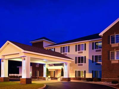 Holiday Inn Express & Suites Acme - Traverse City