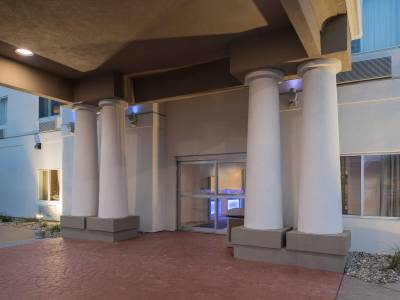 Holiday Inn Express & Suites Burlington