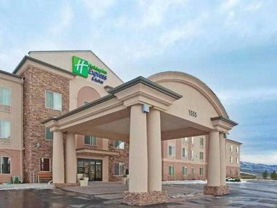 Holiday Inn Express & Suites Cedar City