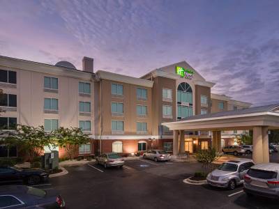 Holiday Inn Express Hotel & Suites Columbia-I-26 @ Harbison Boulevard