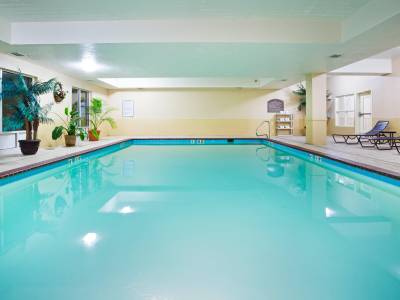 Holiday Inn Express & Suites London (Foto)