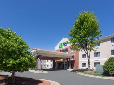 Holiday Inn Express & Suites Mebane