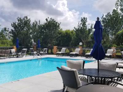 Holiday Inn Express & Suites Wilmington University Center