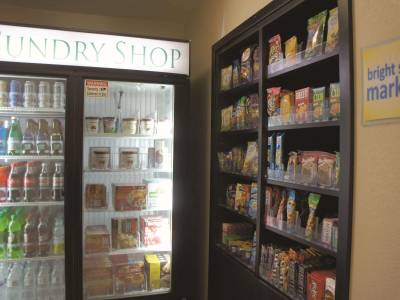 La Quinta Inn & Suites