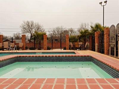 Holiday Inn Express Hotel & Suites San Antonio