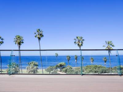 La Jolla Cove Suites