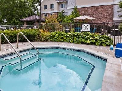 Staybridge Suites Detroit-Utica