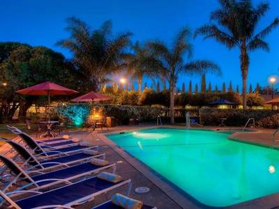 University Park Inn & Suites