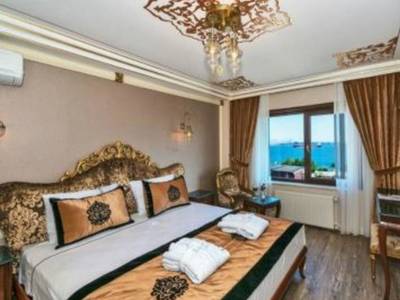 The Byzantium Hotel & Suites