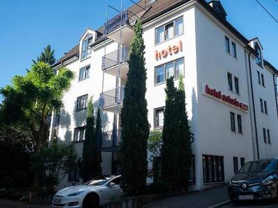 Astoria am Urachplatz