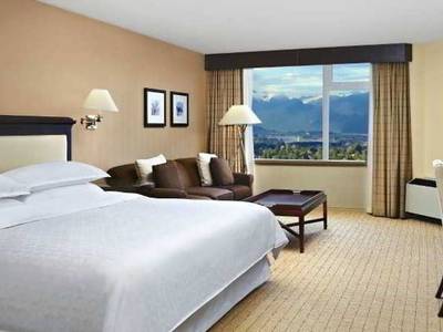 Sheraton Vancouver Guildford Hotel