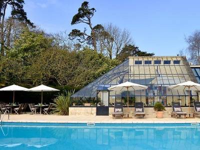 Chateau La Cheneviere