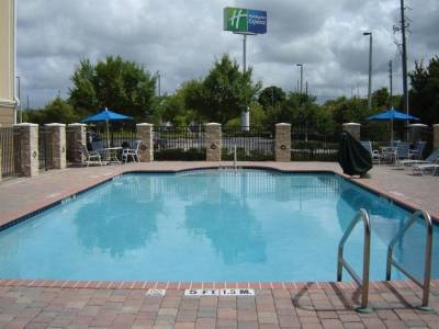Holiday Inn Express and Suites Jacksonville East