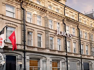 Jurys Inn Cardiff (Foto)