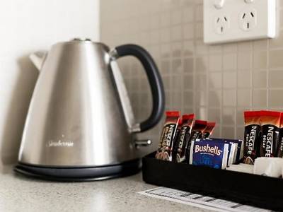 St. Ives Motel Apartments