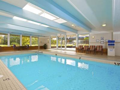 Coast Tsawwassen Inn