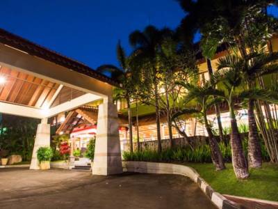 Plagoo Holiday Hotel