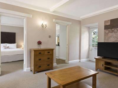 Ramada Resort Cwrt Bleddyn Hot