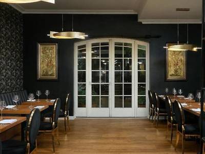 The Royal Adelaide Hotel