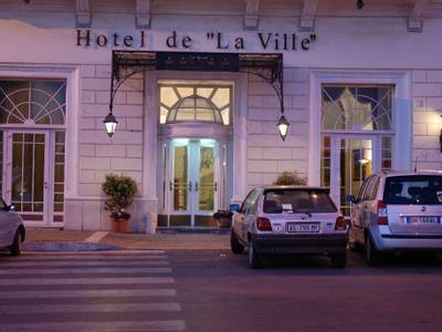 De la Ville Hotel