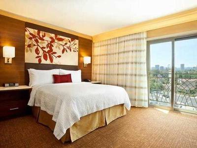 Courtyard Los Angeles Century City Beverly Hills