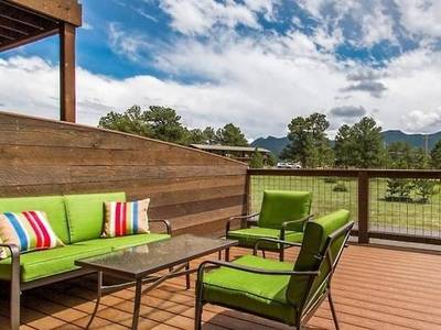 Coyote Mountain Lodge