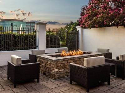 Courtyard Charlotte Ballantyne