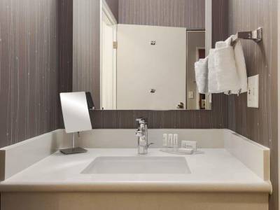 Courtyard Houston North