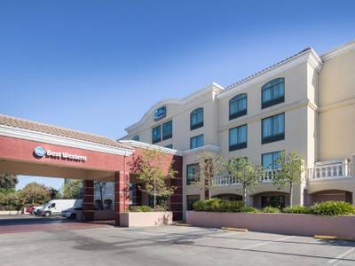 Best Western Plus Coyote Point Inn