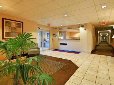 Candlewood Suites Pearl