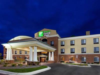 Holiday Inn Express Hotel & Suites Bay City