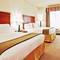 Holiday Inn Express Hotel & Suites Dyersburg