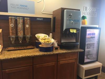 Holiday Inn Express Hotel & Suites Howell