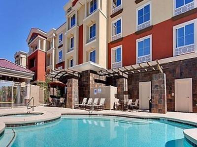 Holiday Inn Express Hotel & Suites Las Vegas I-215 S Beltway