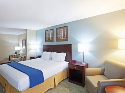 Holiday Inn Express & Suites Meriden