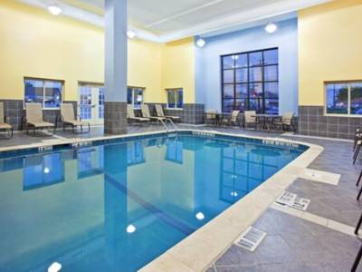 Holiday Inn Express & Suites Niagara Falls