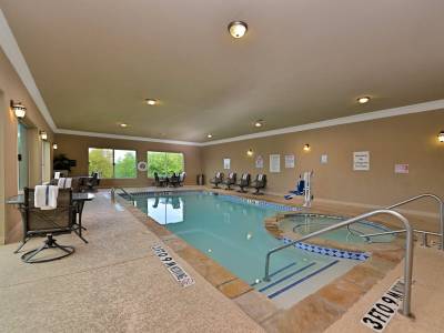 Holiday Inn Express Hotel & Suites Sherman Hwy 75