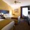 Holiday Inn Express Hotel & Suites Topeka
