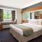 Microtel Inn & Suites by Wyndham Brunswick North