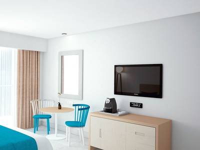 Sol Sirenas Coral Resort