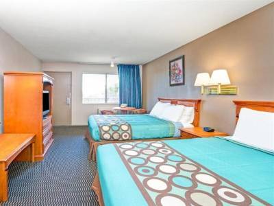 Super 8 Motel - Upland