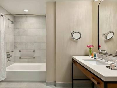 TWELVE Atlantic Station