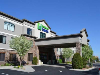 Holiday Inn Express & Suites Bozeman West