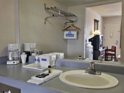 Travelodge Fresno Yosemite Area