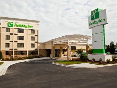 Holiday Inn Greensboro Airport