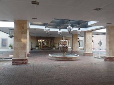 The Drake Oak Brook Hotel