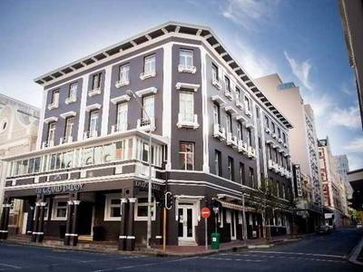 The Grand Daddy Hotel & Airstream Penthouse Park