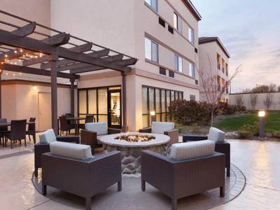 Courtyard Charlotte Airport North