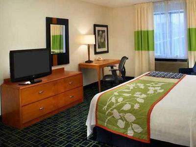 Fairfield Inn & Suites Indianapolis East