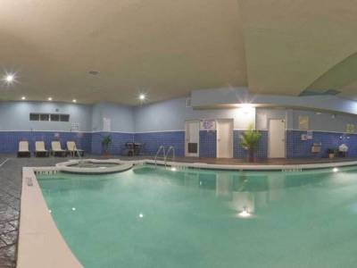 Holiday Inn Hotel & Suites Beaufort @ Highway 21